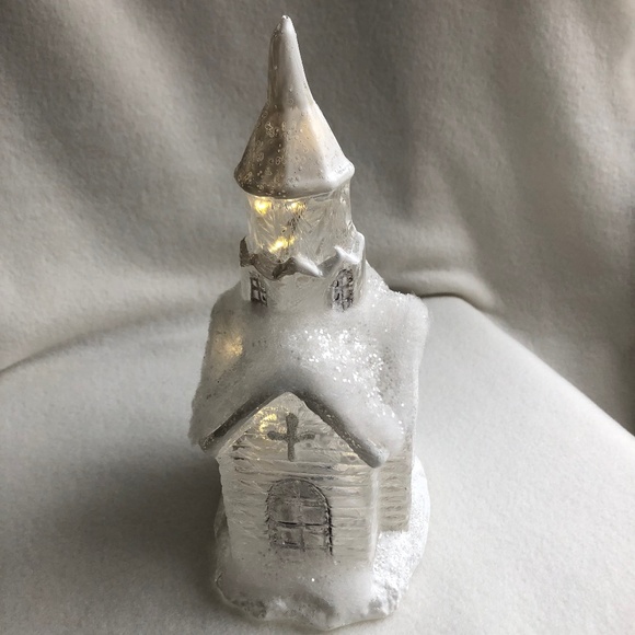 DEMDACO Collection -Xmas Chapel / Battery powered. - Picture 1 of 4